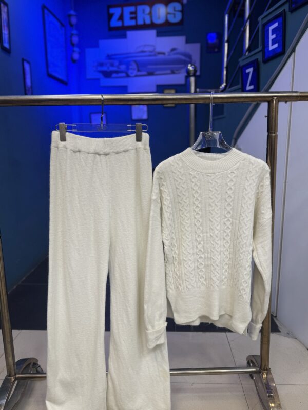 Two-Piece Woolen Winter Set – Stuff Wool